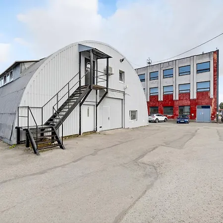 ホステル Angaar - Airport *