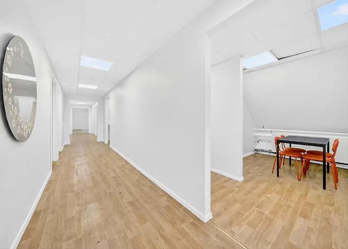 Angaar - Airport * Tallinn